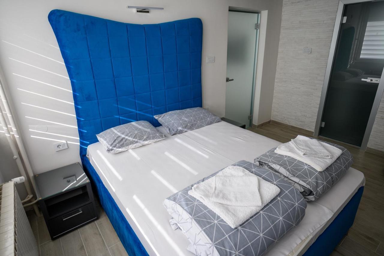 Apartman Nataly Ni Exterior foto